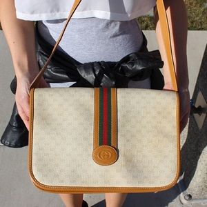 Gucci vintage crossbody purse